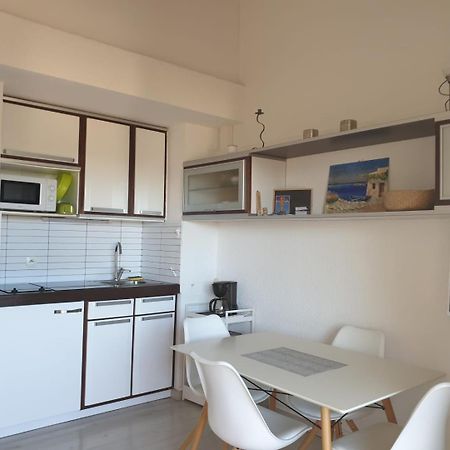 Appartement Climatise A 800M De La Plage Frejus Exterior photo
