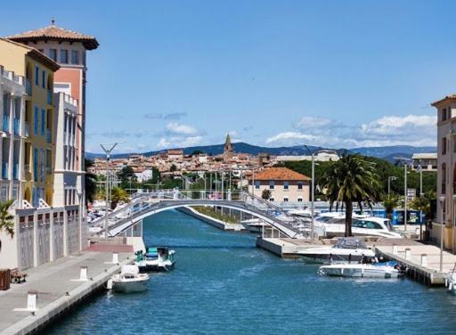 Appartement Climatise A 800M De La Plage Frejus Exterior photo
