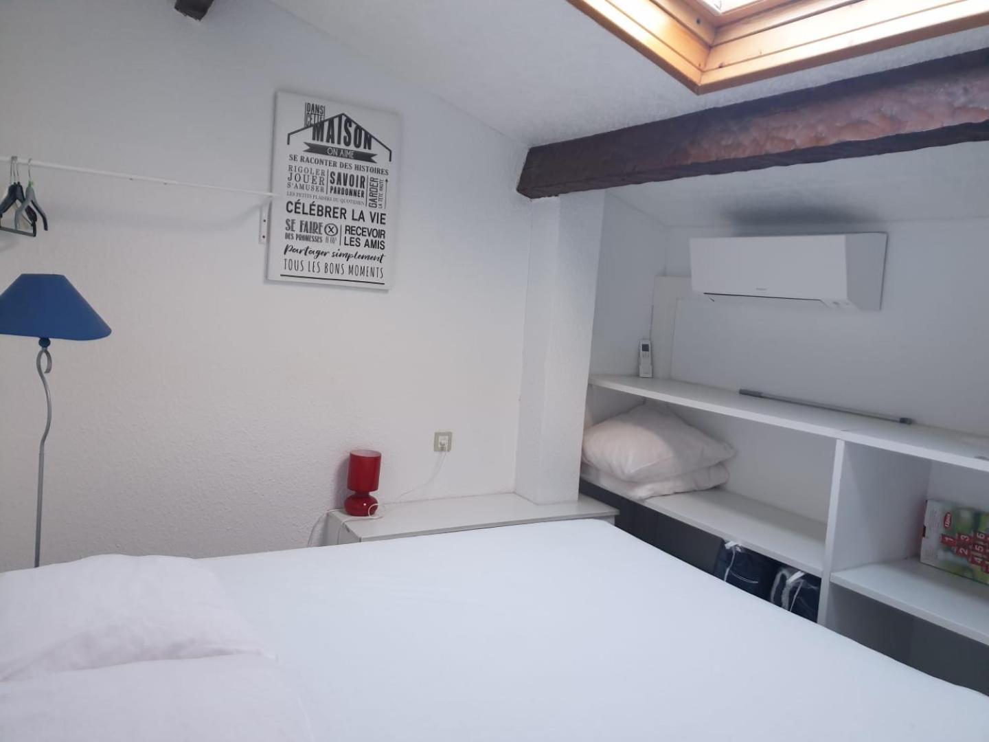 Appartement Climatise A 800M De La Plage Frejus Exterior photo