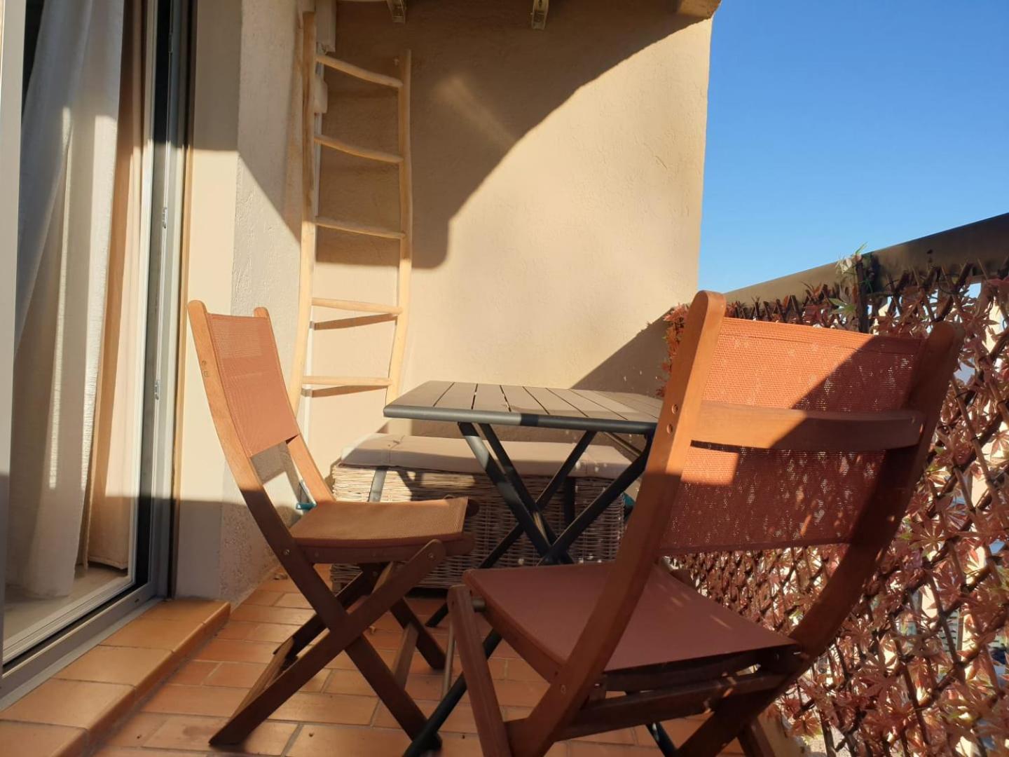 Appartement Climatise A 800M De La Plage Frejus Exterior photo
